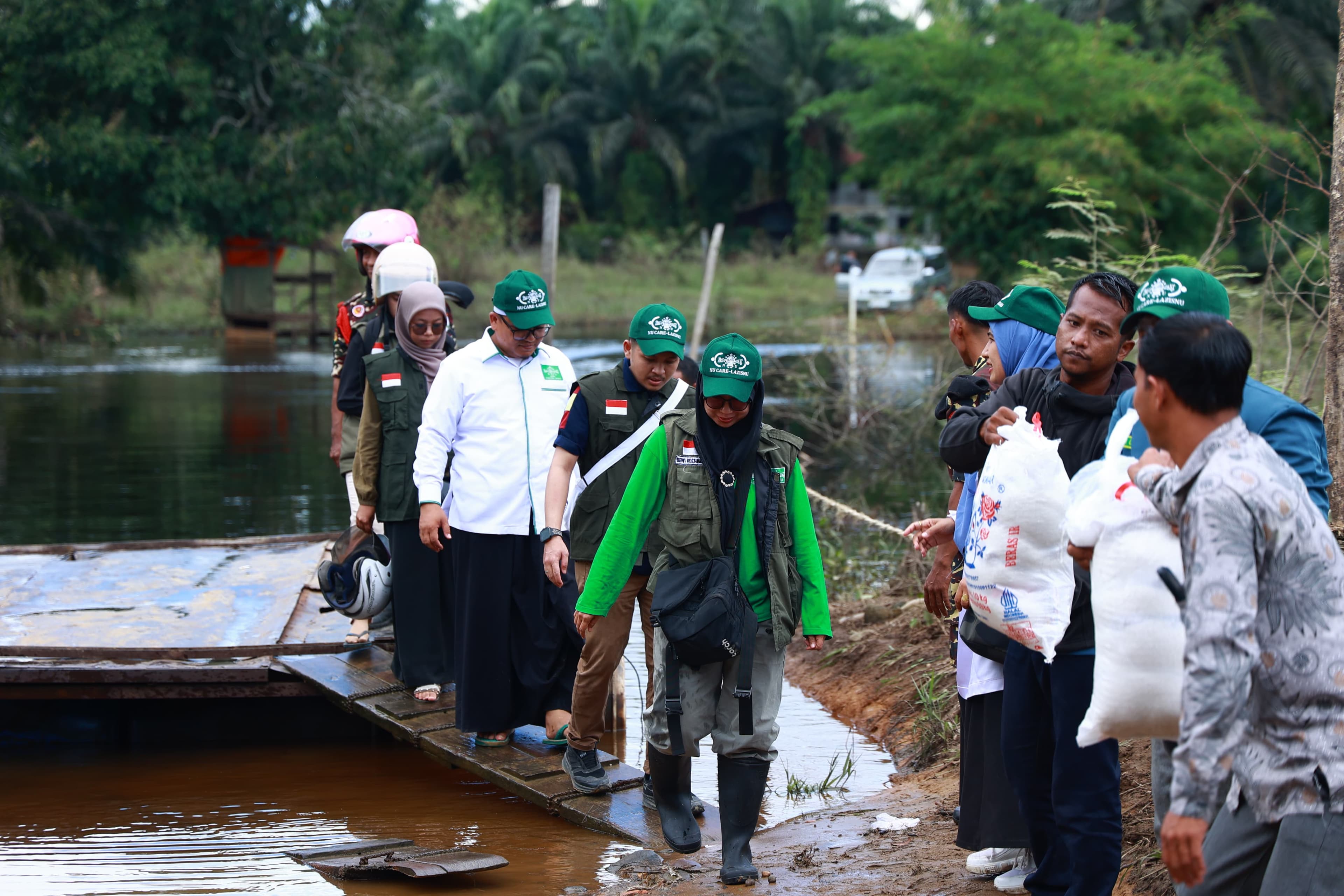 Hero Illustration - Helping Communities 2